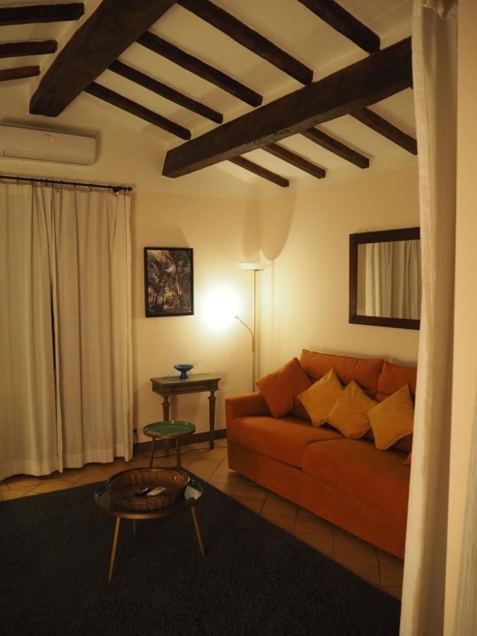 Le Querciolaie Monte Cavallo - Upper Apartment Сатурния Экстерьер фото