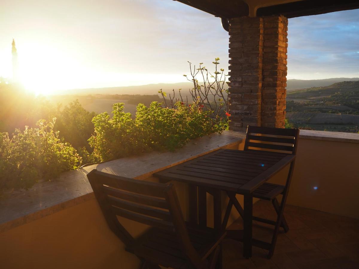 Le Querciolaie Monte Cavallo - Upper Apartment Сатурния Экстерьер фото